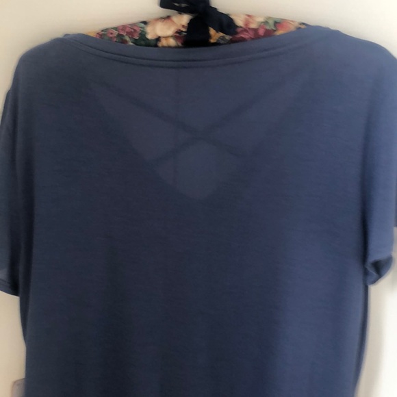 T shirt with cris cross on front. New!! - Picture 6 of 10